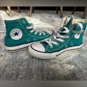 Green converse sneakers